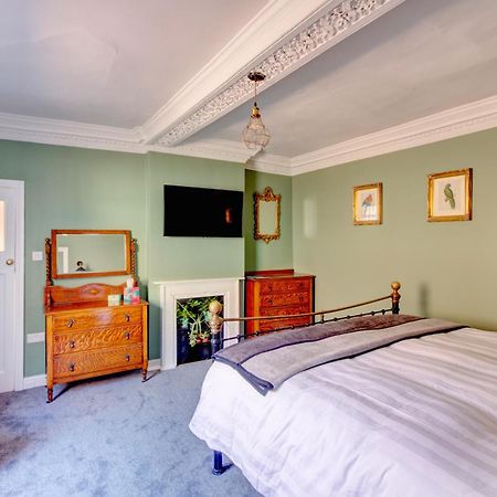 Green Parrot House Devizes Exterior photo